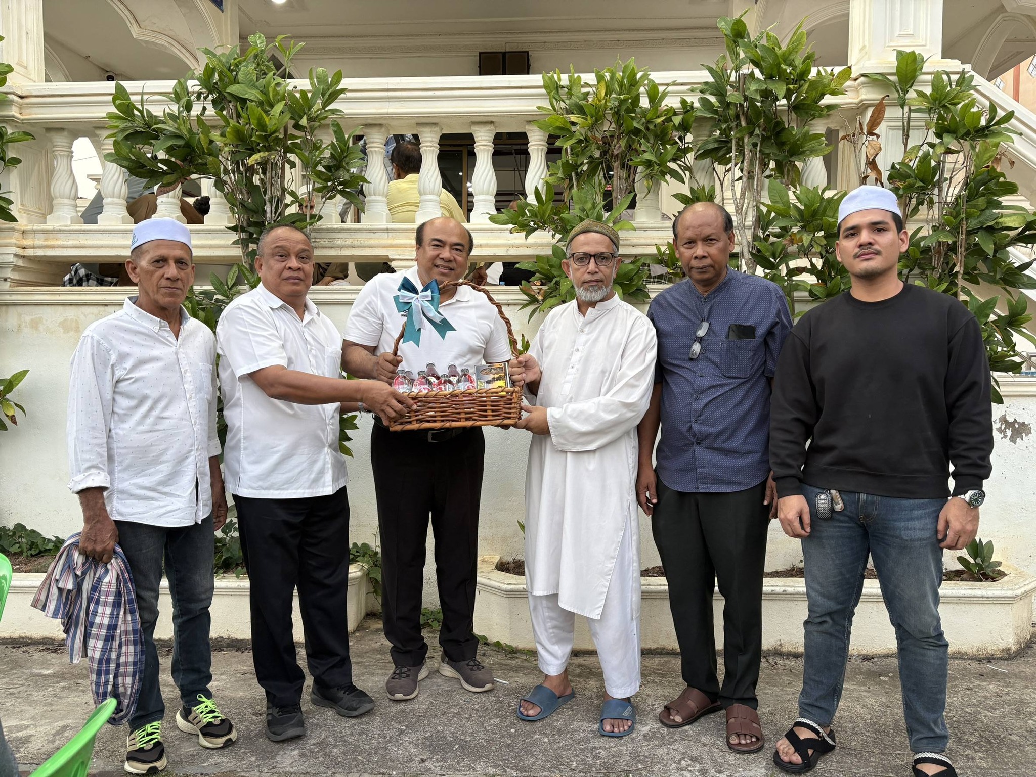 รองผู้ว่าราชการจังหวัดตรัง ลงพื้นที่อำเภอย่านตาขาว  พบปะผู้นำศาสนา พร้อมปฏิบัติศาสนกิจ เนื่องในช่วงเดือนรอมฎอนอันประเสริฐ ประจำปี 2569