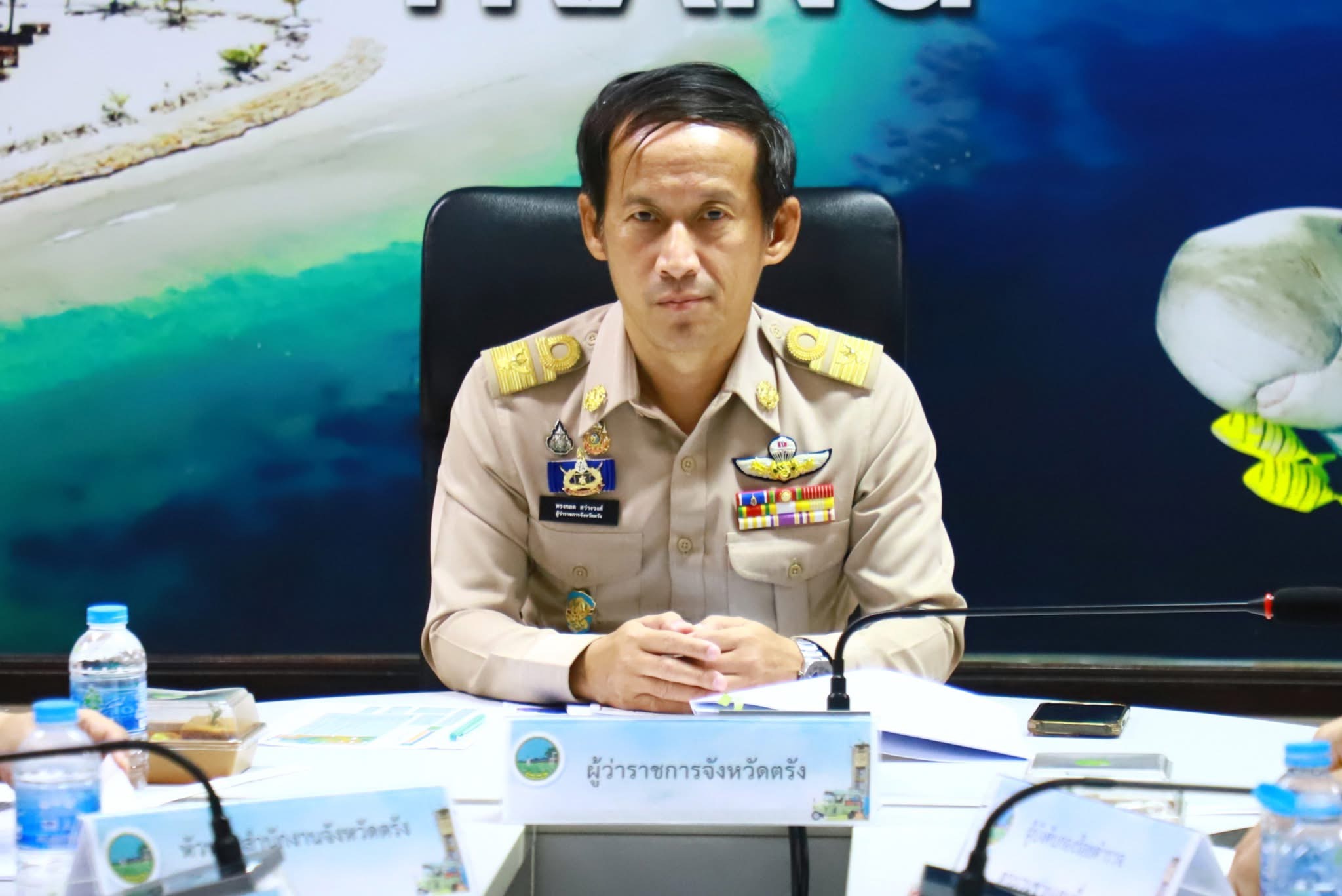 ผู้ว่าราชการจังหวัดตรัง เข้าร่วมพิธีเปิดงานการนำคู่มือการบริหารจัดการโครงการอันเนื่องมาจากพระราชดำริเชิงพื้นที่ ด้วยระบบ One Plan มาสนับสนุนการดำเนินงานในเขตพื้นที่ภาคใต้