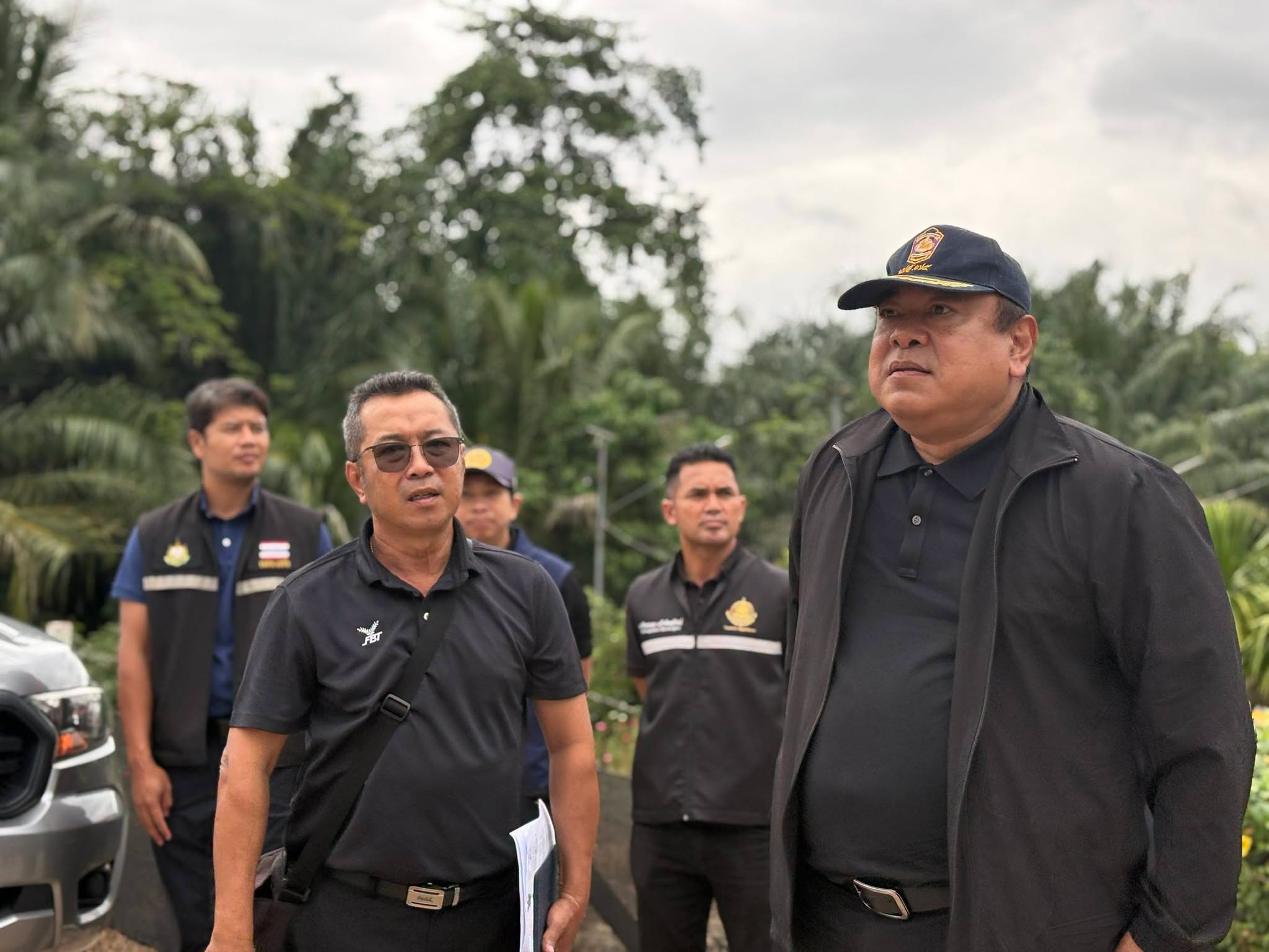 รองผู้ว่าราชการจังหวัดตรัง ลงพื้นที่ตรวจติดตามการดำเนินงานเกี่ยวกับสิ่งปลูกสร้างรุกล้ำลำน้ำในพื้นที่อำเภอเมืองตรังและอำเภอหาดสำราญ   