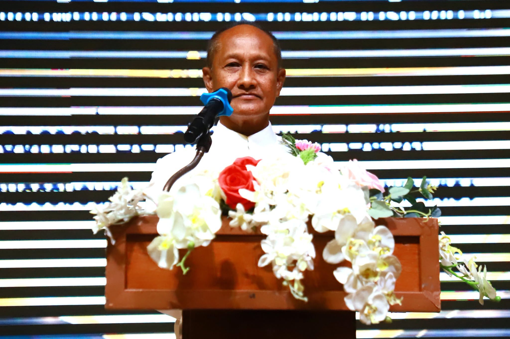 รองผู้ว่าราชการจังหวัดตรัง เปิดโครงการเสริมสร้างสมรรถนะและยกย่องเชิดชูเกียรติข้าราชการครูและบุคลากรทางการศึกษา สำนักงานเขตพื้นที่การศึกษาประถมศึกษาตรัง เขต 1 ประจำปี 2569
