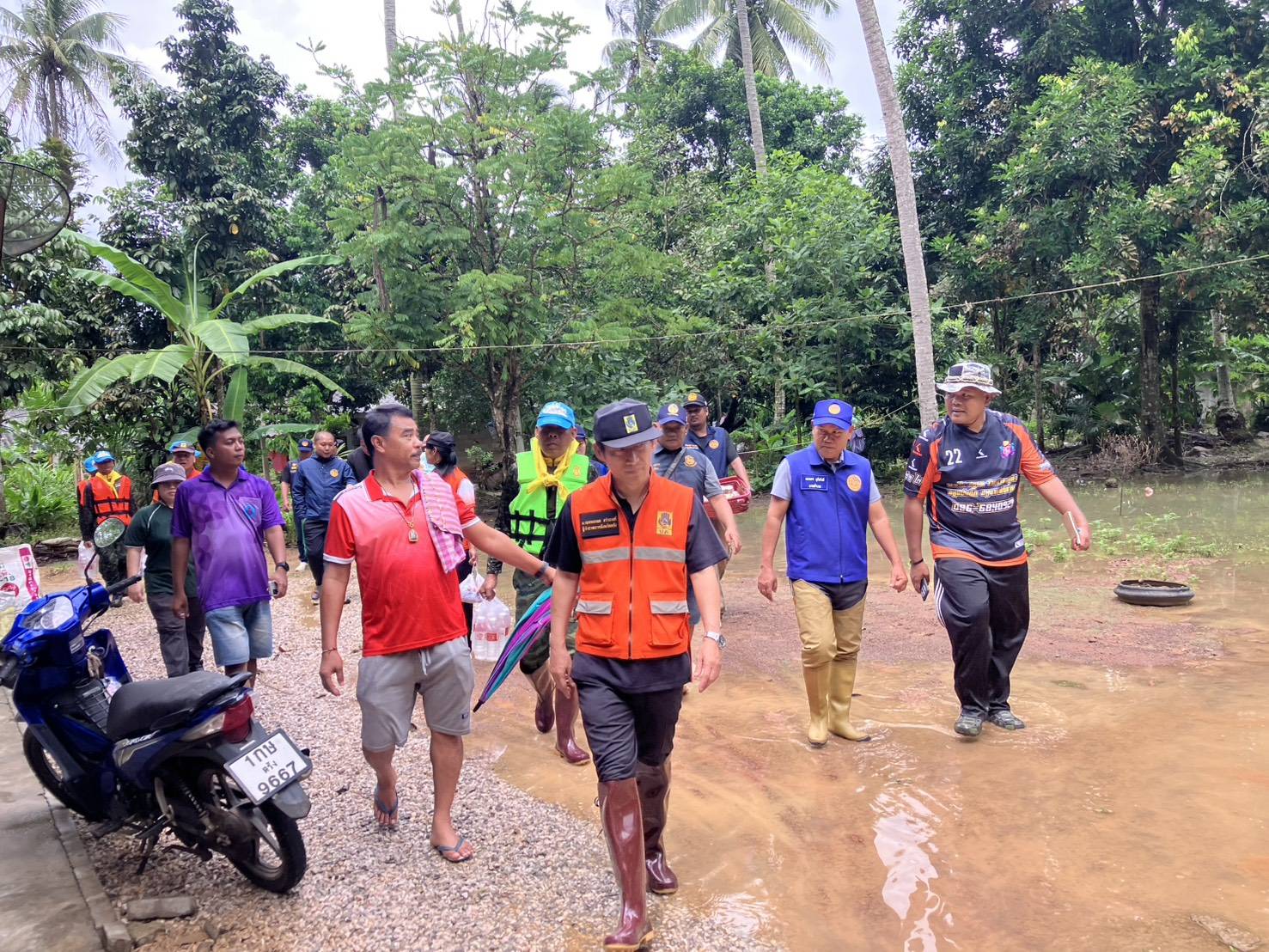 จังหวัดตรัง   เฝ้าระวังอันตรายจากฝนตกหนักและตกสะสม   พร้อมวางแผนการบริหารจัดการน้ำให้เหมาะสม  เพื่อลดผลกระทบจากมวลน้ำที่จะไหลหลากมายังบริเวณพื้นที่เสี่ยง  ในช่วงตั้งแต่วันนี้ ถึง 28  ตุลาคม 2569  